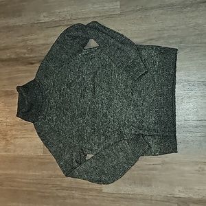 NWT, LOFT marked gray turtle neck w/raglan sleeves, medium